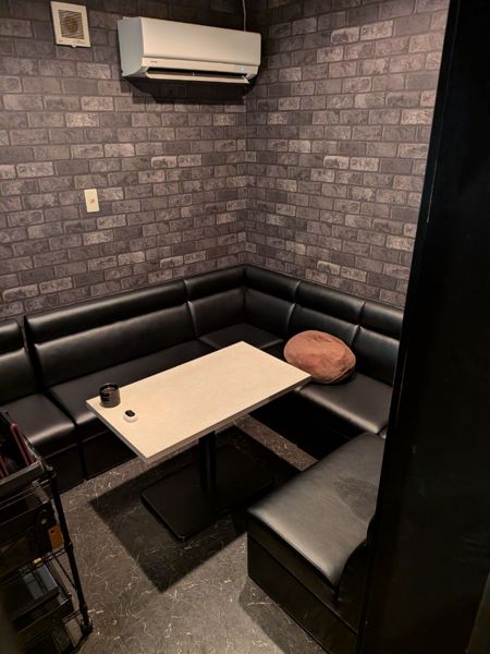 Girl's Bar Lounge いろは（豊中・岡町）のVIPルーム