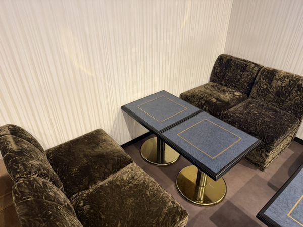 Lounge Noa（ノア）（豊中・曽根）のボックス席（別角度）